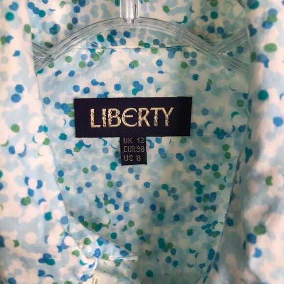LIBERTY Button Down Shirt Womens Sz 8 Baby Blue Polka Dots Long Sleeve Collared‎ - Picture 2 of 10